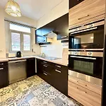 L'evasion - Centre-ville & Garage Prive 3*