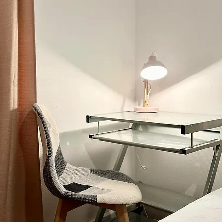L'evasion - Centre-ville & Garage Prive Гостевой дом 3*
