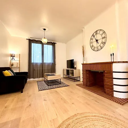 L'evasion - Centre-ville & Garage Prive 3*